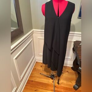 Adrianna Papell Elegant Black Garment